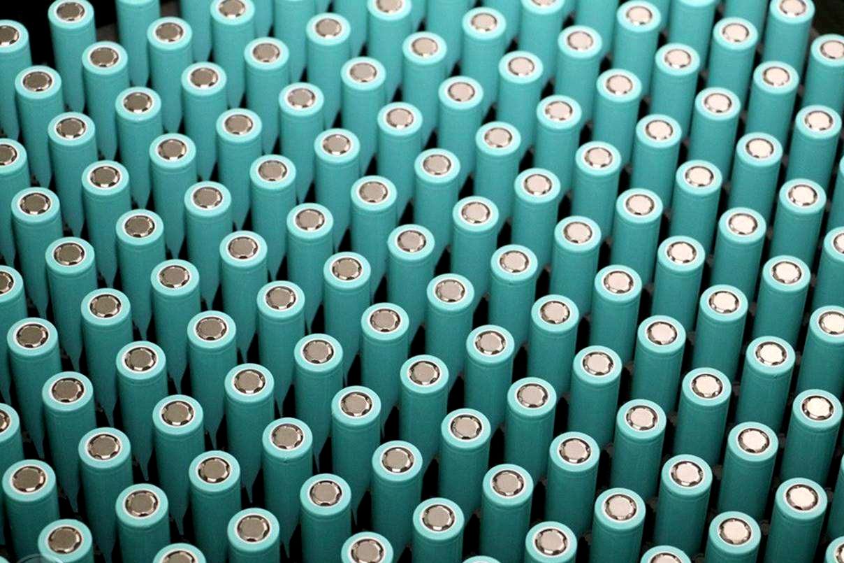 Basic chemical industry: lithium battery material industry has a large market space